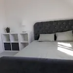 Jaskolka Apartman *
